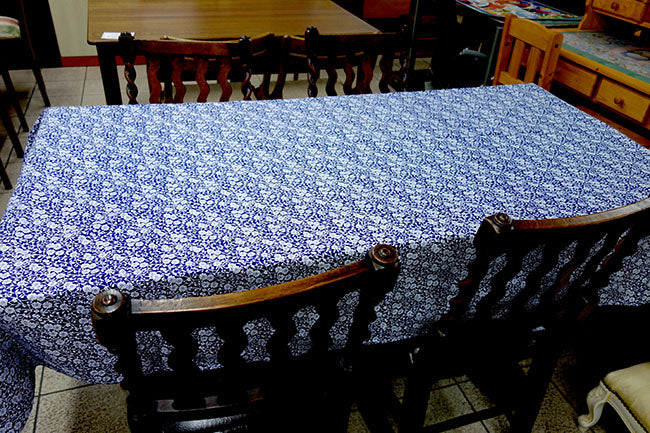 Burleigh バーレイ社 Blue Calico ブルーキャリコ テーブルクロス Lサイズ(138×180cm) テーブルカバー キッチンファブリック クロス 長方形 花柄