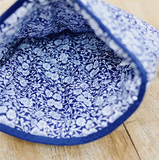 Burleigh バーレイ社 Blue Calico ブルーキャリコ ラージティーコージー ティーポットカバー 保温 キッチンファブリック テーブルアクセサリー 花柄