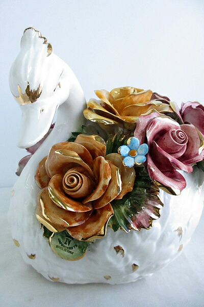 イタリア製　陶器　スワン型陶花　薔薇　白鳥　 インテリア置物　装飾品　ディスプレイ　アンティーク風　輸入雑貨　 ハンドメイド　ハンドペイント