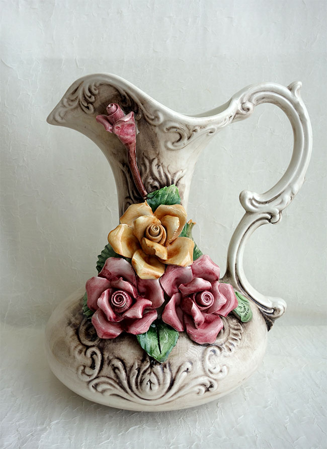 イタリア製　陶花　フラワーベース　薔薇　高さ35cm インテリア置物　装飾品　ディスプレイ　アンティーク風　輸入雑貨　 ハンドメイド　ハンドペイント